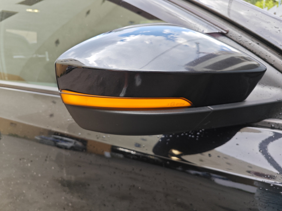 Динамические поворотники в зеркала — Skoda Octavia A7 Mk3, 1,8 л, 2013 ...