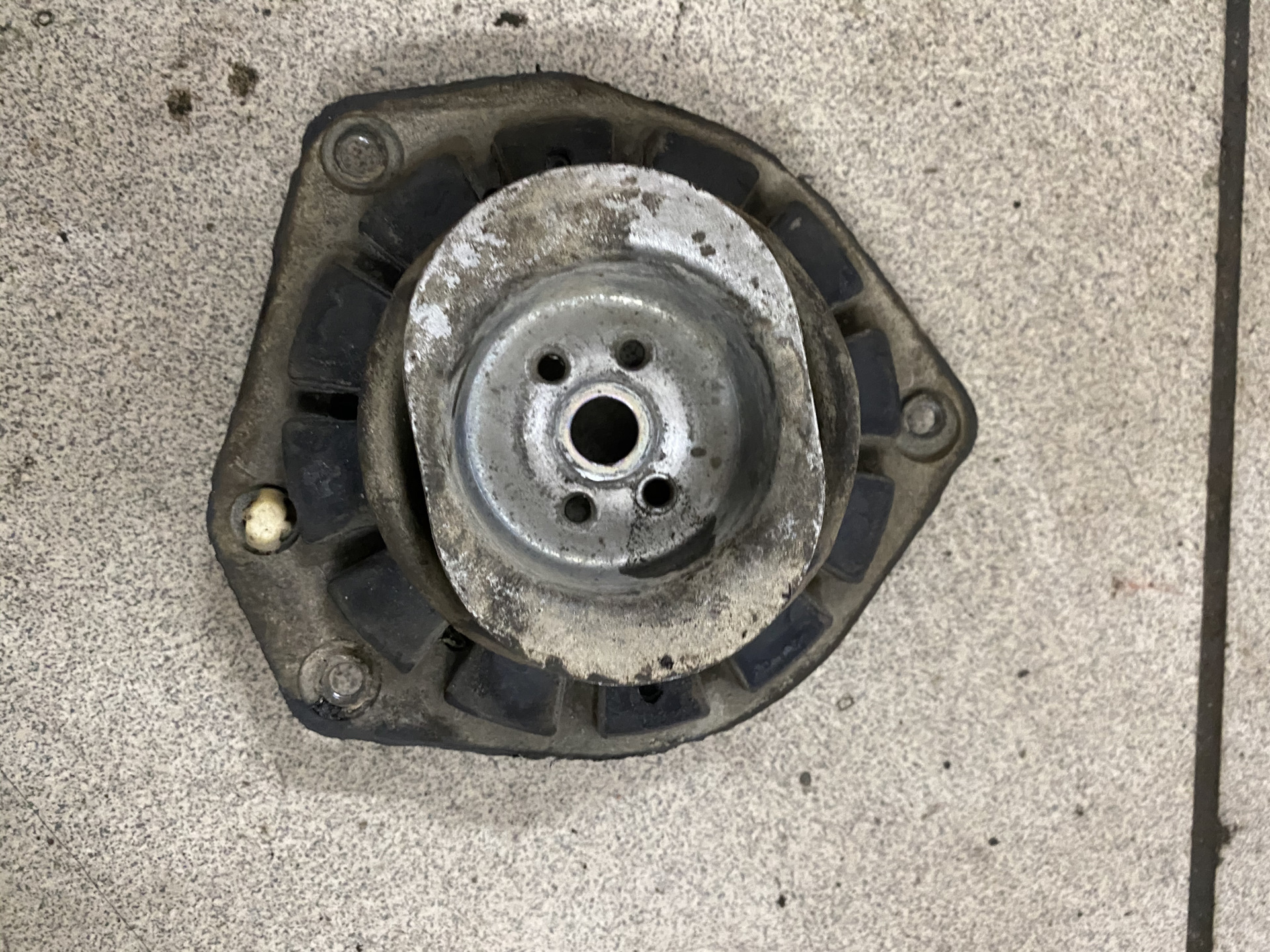 Трубка ЕГР. Замена. — Renault Megane II, 1,5 л, 2007 года | поломка ...