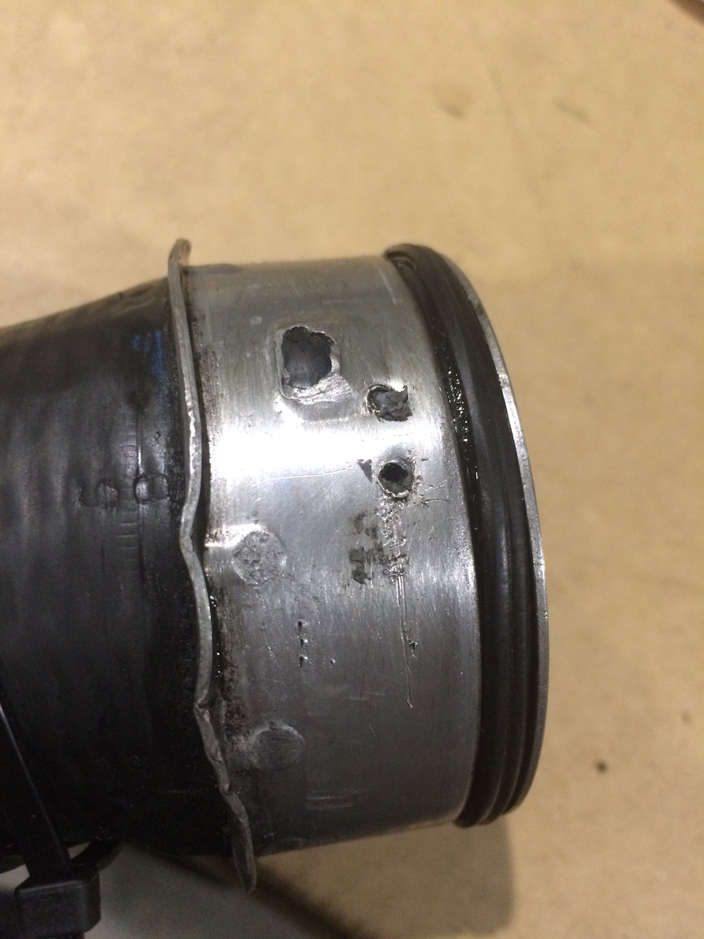 Патрубки интеркулера — Volkswagen Transporter T5, 1,9 л, 2003 года ...