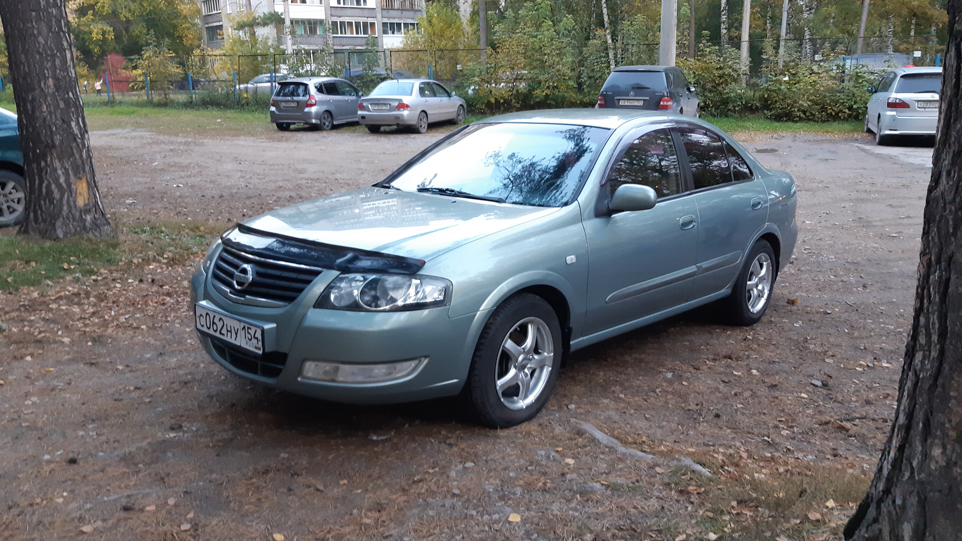 Купить альмеру бу на авито. Nissan Almera Classic зеленый. Альмера Классик серо зеленая. Ниссан Альмера Классик серо-зеленый. Nissan Almera Classic серо зеленый.