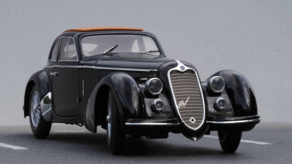 ミニカー MINICHAMPS Alfa Romeo 8C 2900 B Lungo Автомодель MINICHAMPS Alfa Romeo 8C 2900 B Lungo (100120420