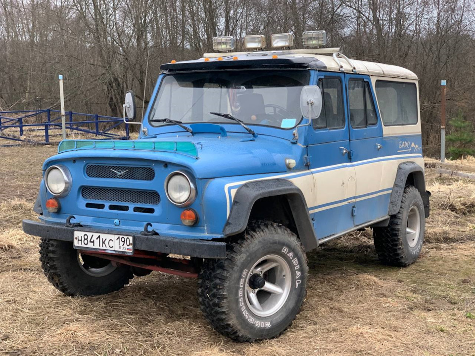 Photo from the logbook UAZ 3153. Found on photo: Hankook RA28E Radial