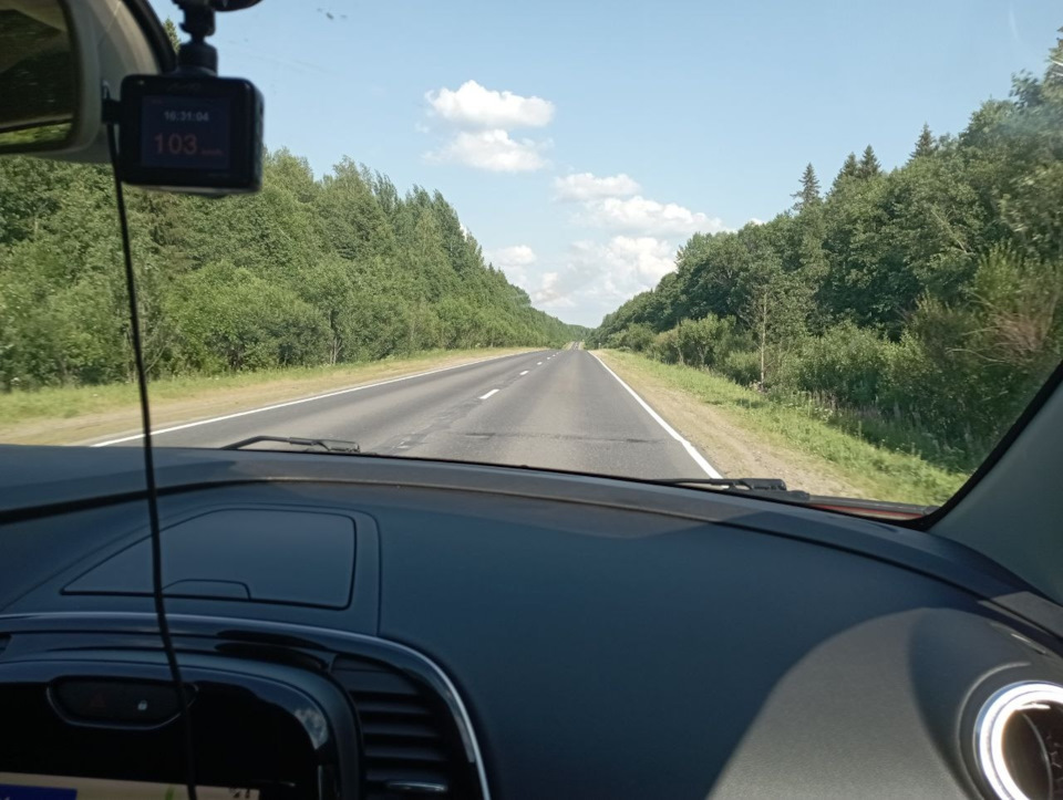 Понимаешь почему Дед Мороз ездит поездом :) — Renault Kaptur (2020)