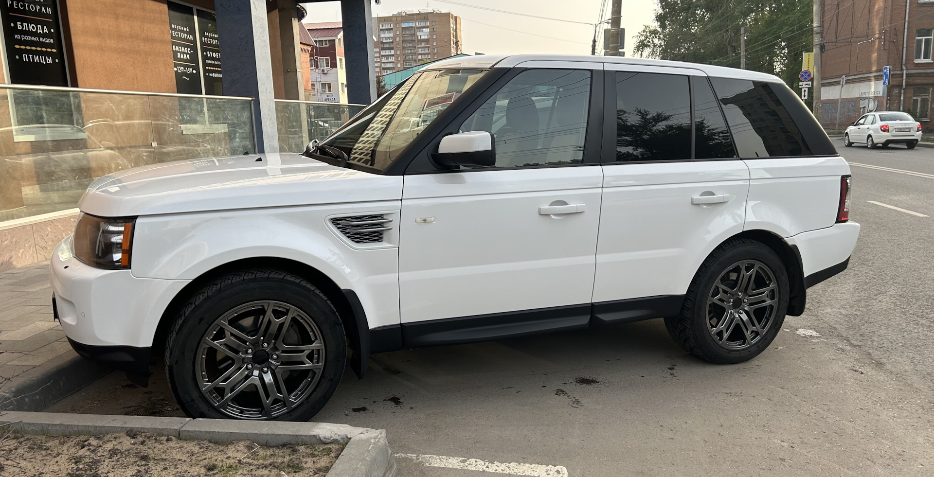 4 года и 360К пора двигаться дальше — Land Rover Range Rover Sport (1G),  3,6 л, 2008 года | продажа машины | DRIVE2