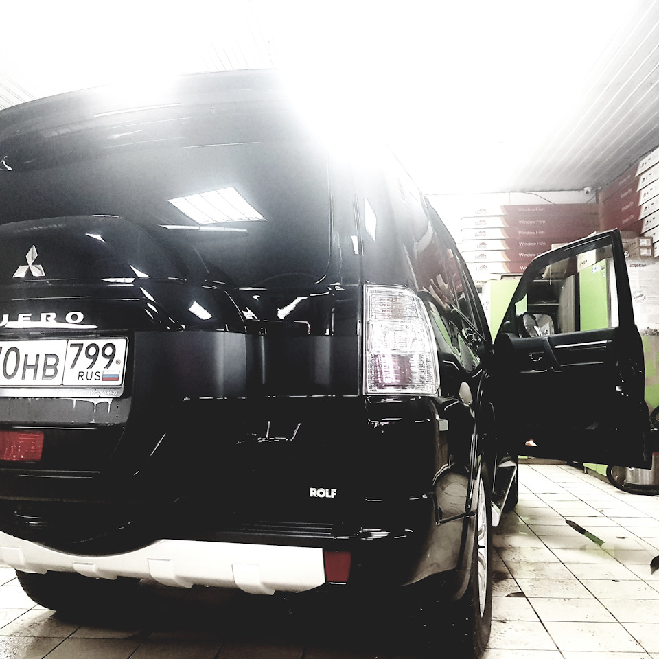 Фото в бортжурнале Mitsubishi Pajero (4G)