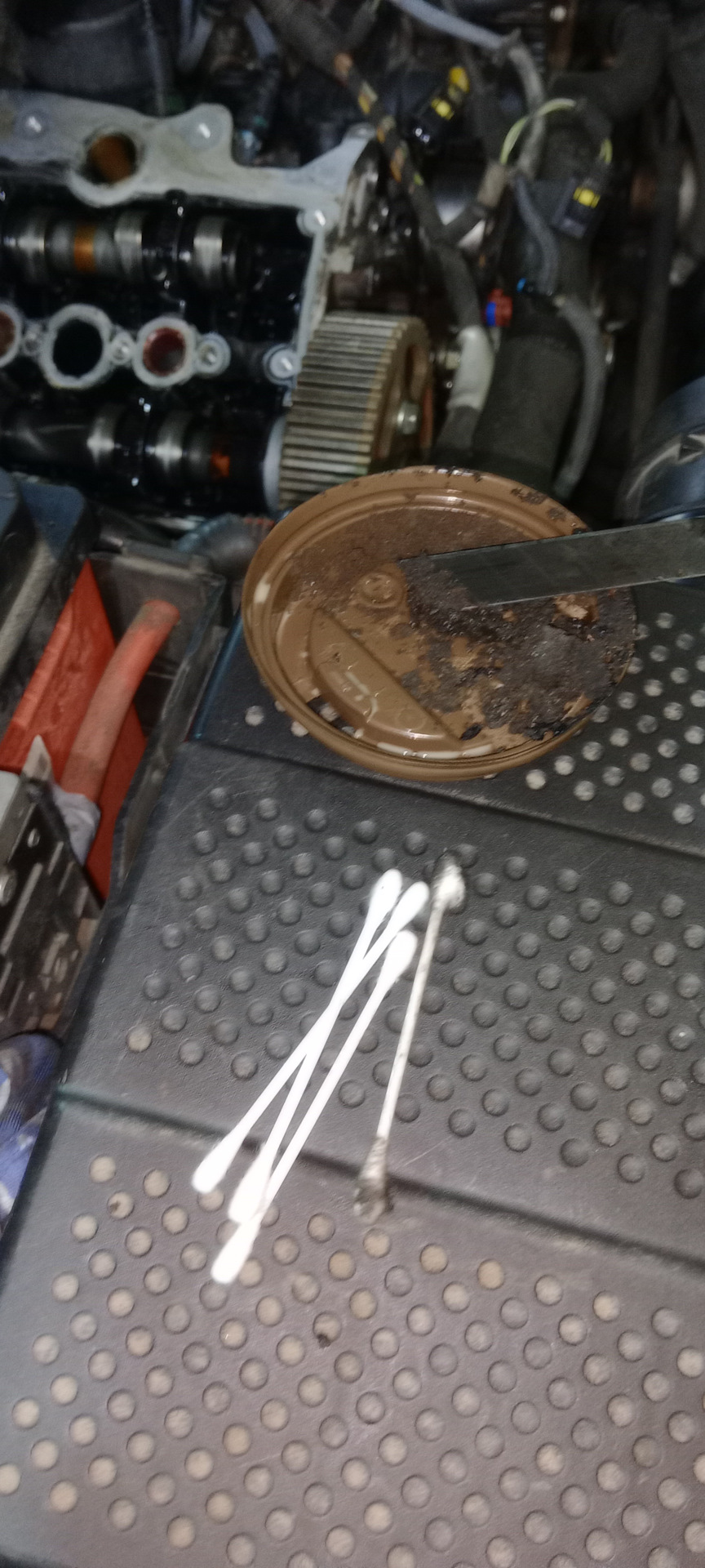 Стрекот при наборе оборотов, гидрики? — Land Rover Discovery III, 2,7 л ...