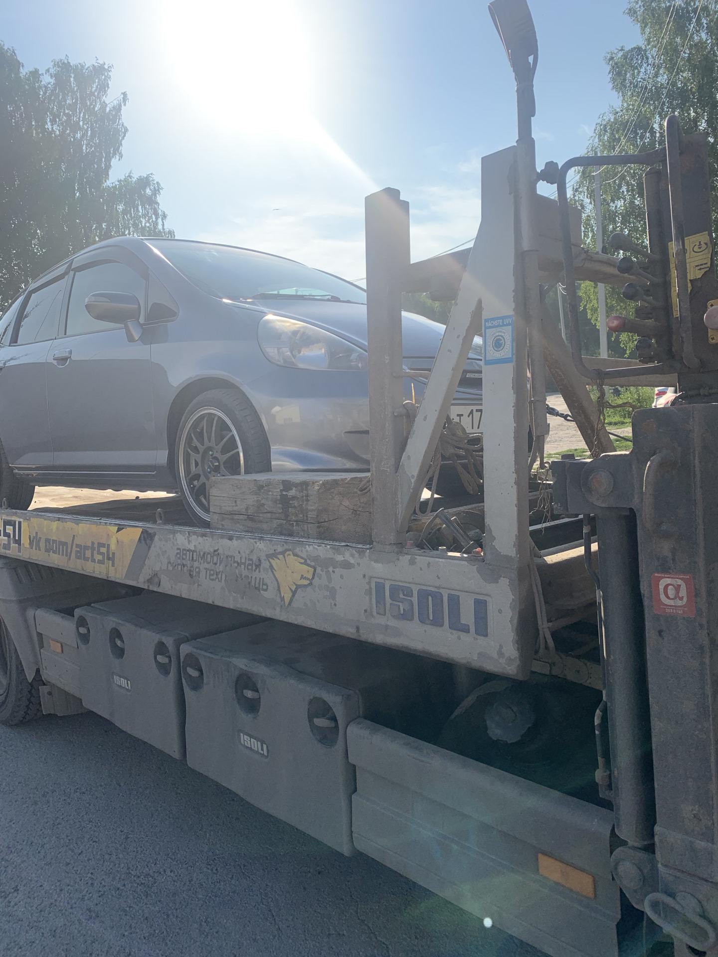 Лопнул тормозной шланг — Honda Fit (1G), 1,5 л, 2004 года | поломка ...