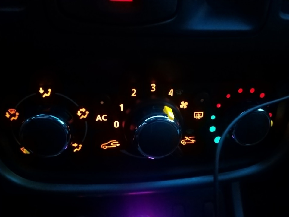 Замена Ламп Подсветки Блока Печки — Renault Duster (1G), 1,6 л, 2014 ...