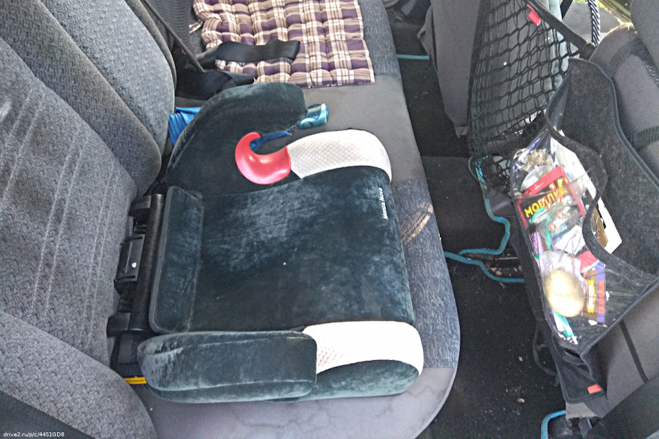 Как разобрать детское кресло до бустера