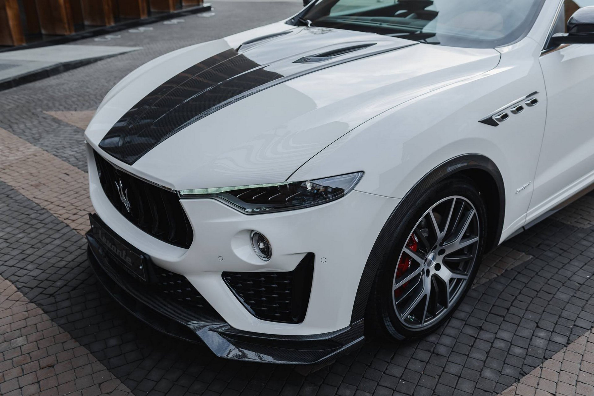 Maserati Levante обвес