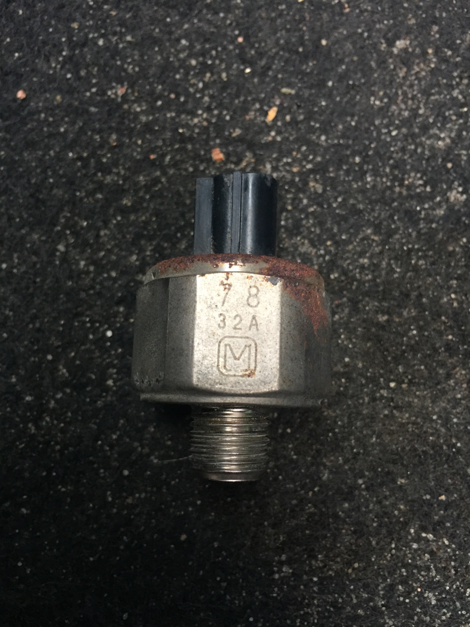 датчик детонации аккорд 7