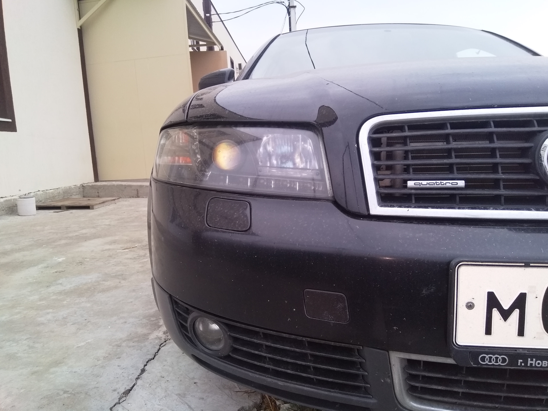 Ищу родные фары головного света! — Audi A4 (B6), 1,8 л, 2003 года ...