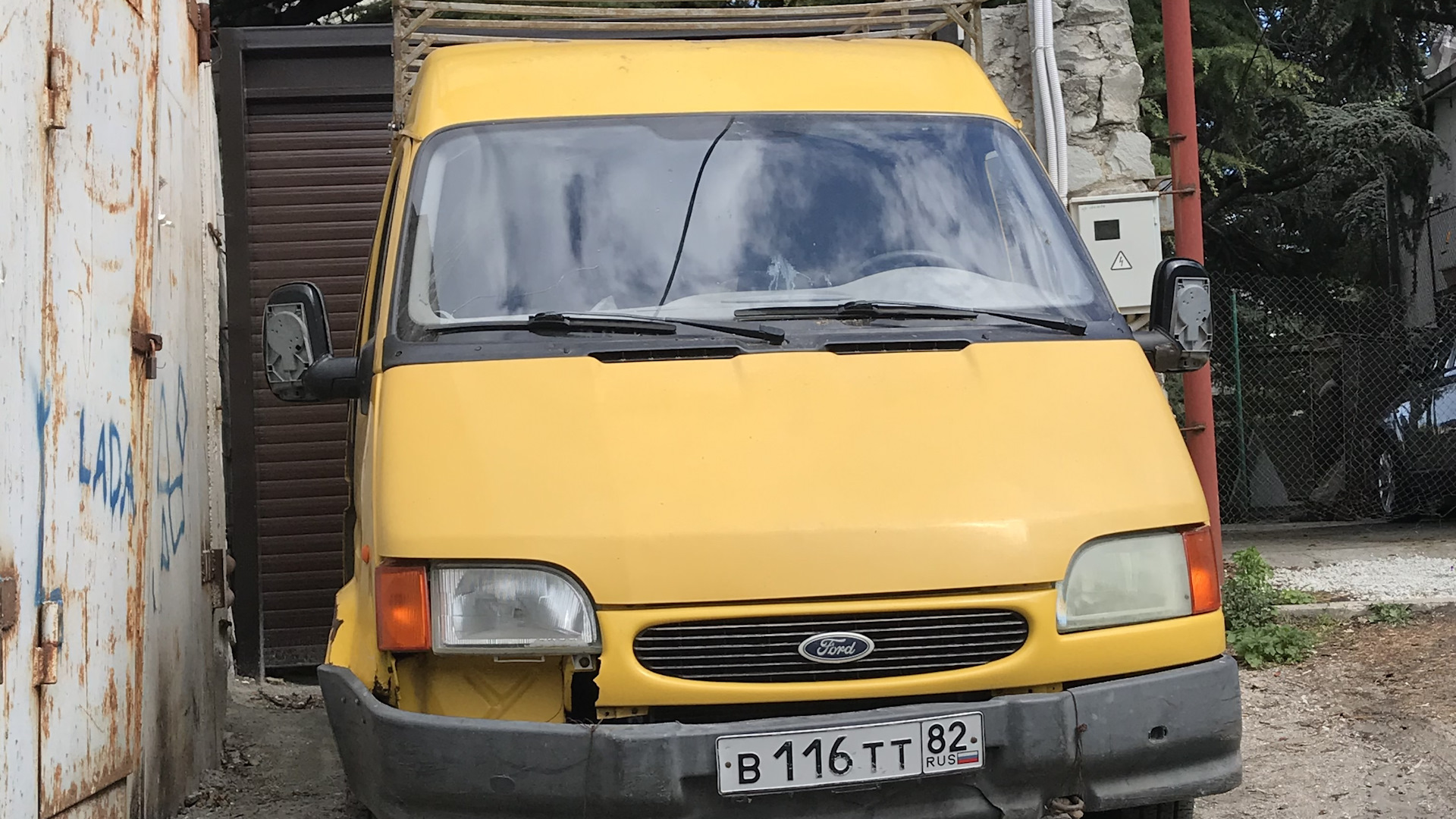 Ford Transit (5G) 2.5 дизельный 1998 | коротыш, средняя крыша на DRIVE2