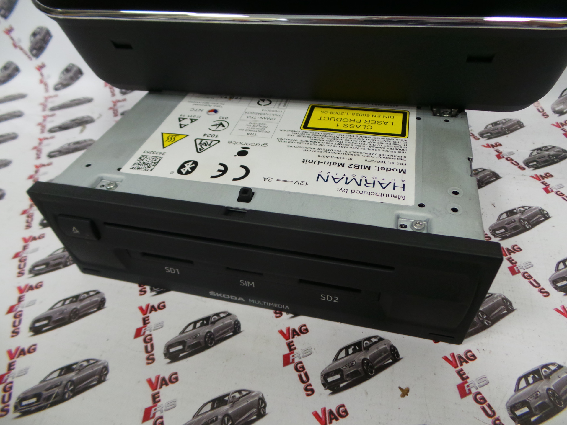 Пульт vdo 5726. Блок навигации октавия. Откройте свой навигационный комплект. Экран columbus mib 2. Комплект навигации 3g+ sim для audi a5 2014 года.