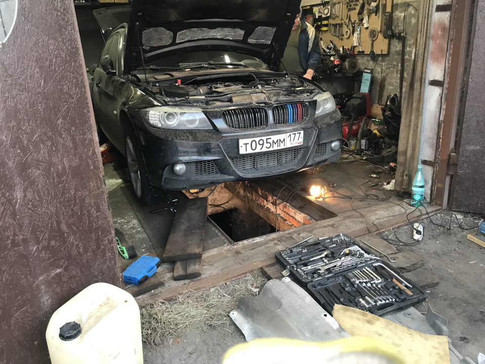 63. Замена двухмассового маховика + сцепление (LuK) — BMW 3 series ...