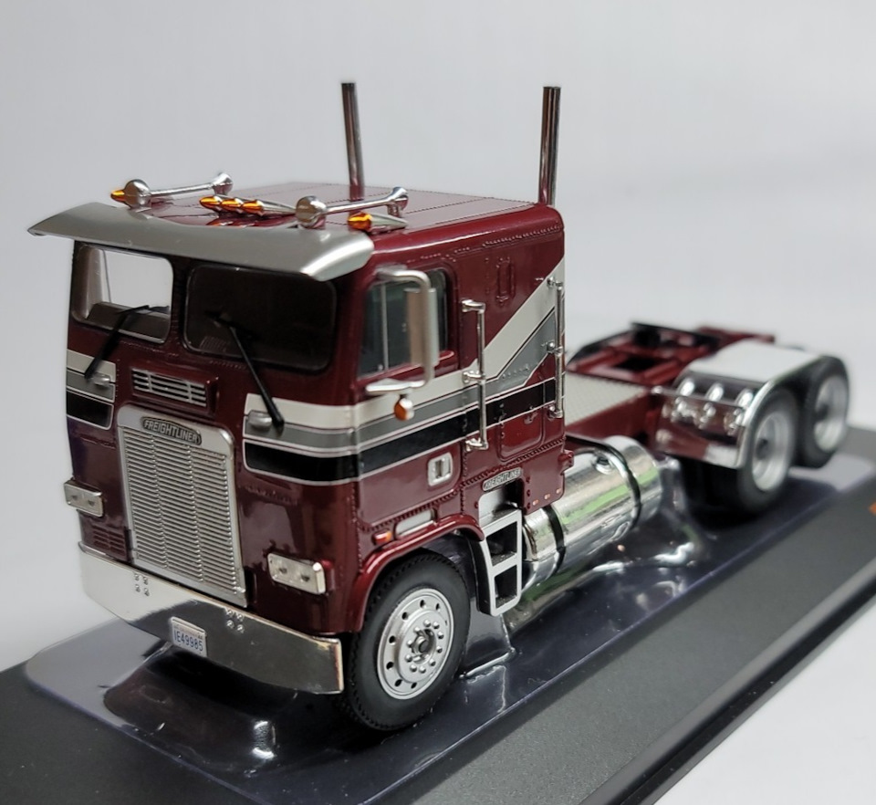 1:43 FREIGHTLINER FLA IXO 1:43 — Сообщество «Масштабные Модели» на DRIVE2