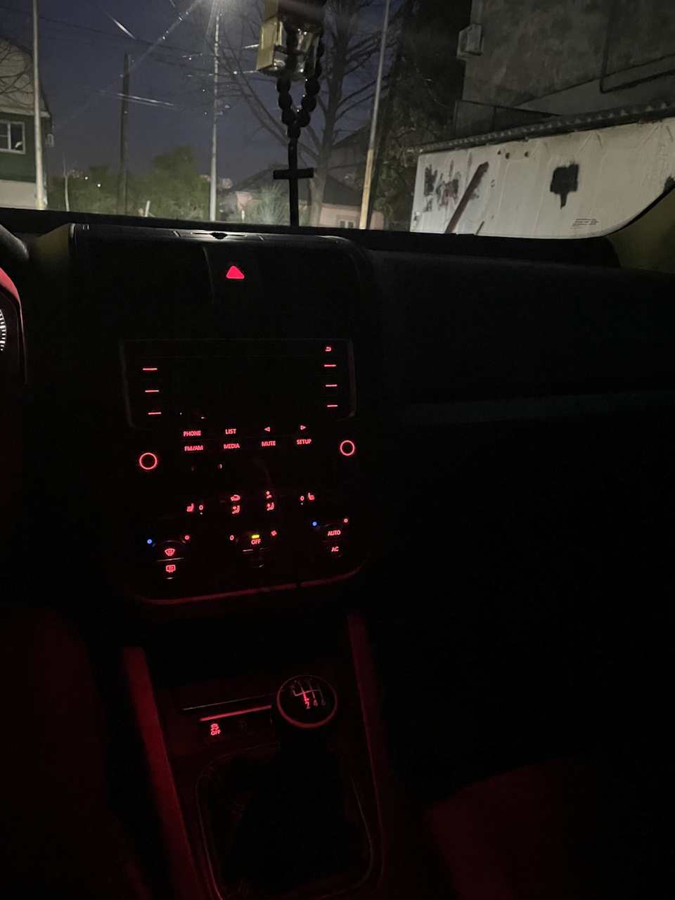 Подключение подсветки и блютус магнитолы — Volkswagen Golf Mk5, 1,6 л ...