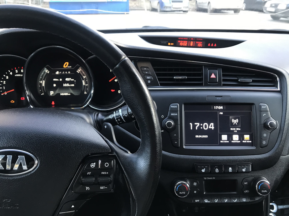 ШГУ premium с car play — KIA Ceed SW (2G), 1,6 л, 2017 года автозвук