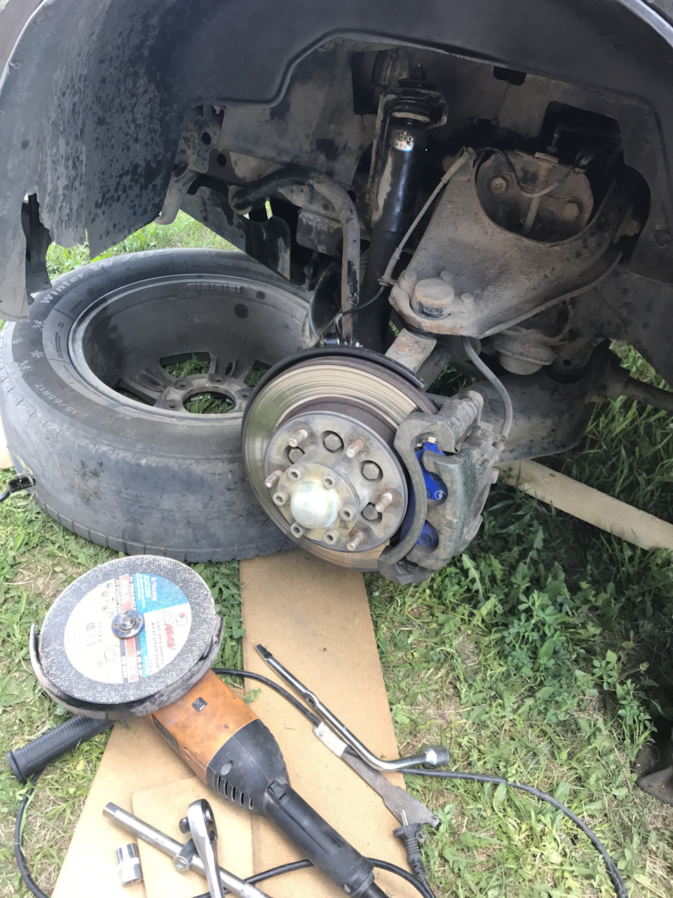 Замена передних амортизаторов на Ховере. — Great Wall Hover, 2 л., 2010 ...