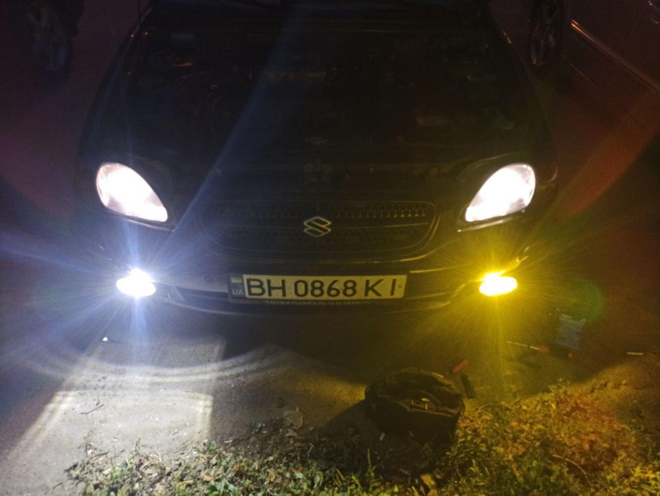 Замена ламп в противотуманках — Suzuki Baleno, 1,3 л., 1999 года ...