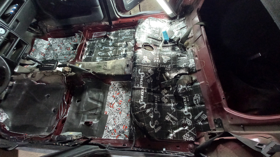 Бюджетная шумка — Opel Vectra A, 1,8 л, 1991 года | своими руками | DRIVE2