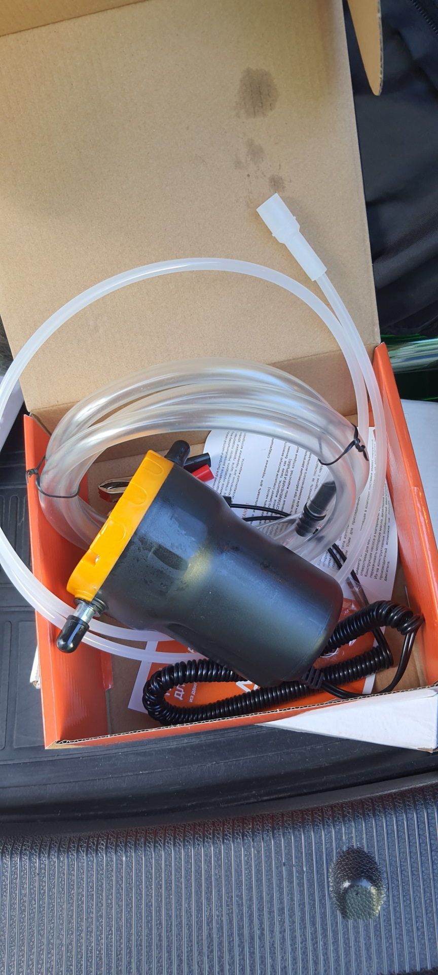 Замена масла насосом через щуп — Mercedes-Benz C-class (W204), 1,6 л ...