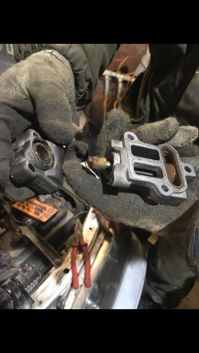 Датчик холостого хода 1jz gte vvti. Клапана холостого хода 1jz. Клапан холостого хода 1jz ge vvti. Клапан холостого хода 1jz gte. Клапан vvt-i 1jz-ge.