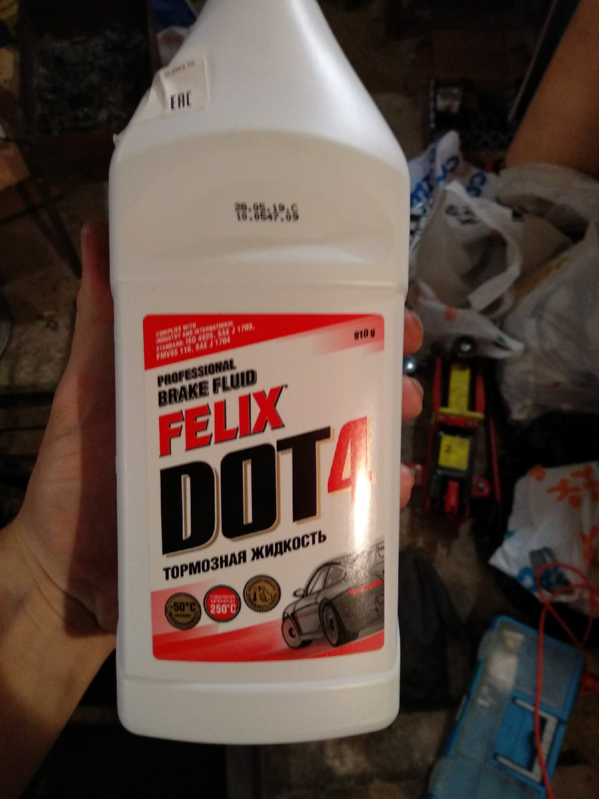 Замена манжет в главном тормозном цилиндре, замена тормозухи и ...