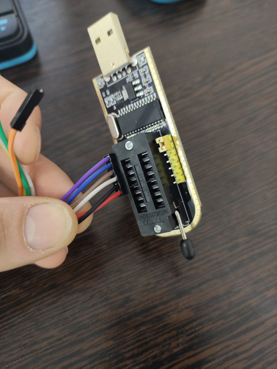 Чтение EEPROM 93С46 с помощью программатора CH341A — Nissan Almera II ...