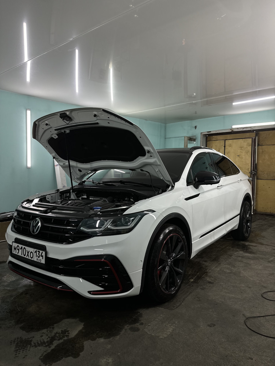 Добавил немного ништяков — Volkswagen Tiguan (2G), 2 л, 2023 года ...