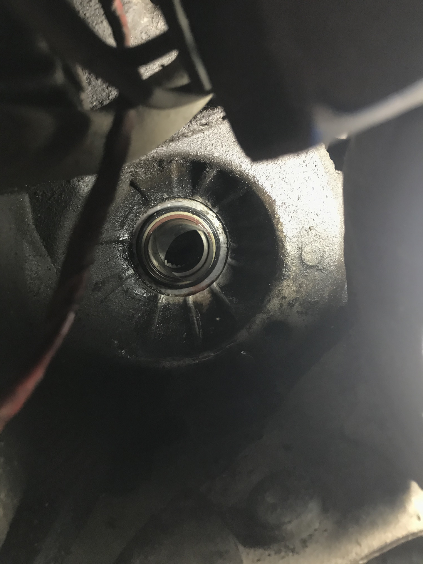 Замена сальника левого привода и всякие мелочи — Peugeot 308 (1G), 1,6 ...