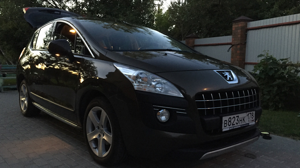 Пежо 3008 1. Peugeot 3008 рестайлинг. Пежо 3008 1. 2. Пежо 3008 1 поколение.