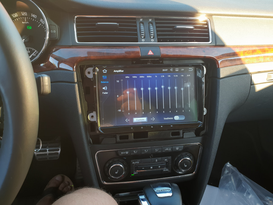 Skoda Superb 1 dashboard