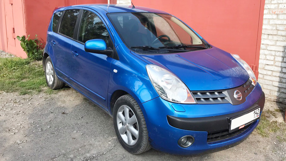 Ниссан ноут 2007 красный. 6 автомат. Ниссан ноут 2007 1. Nissan note 2007. 6 элеганс.
