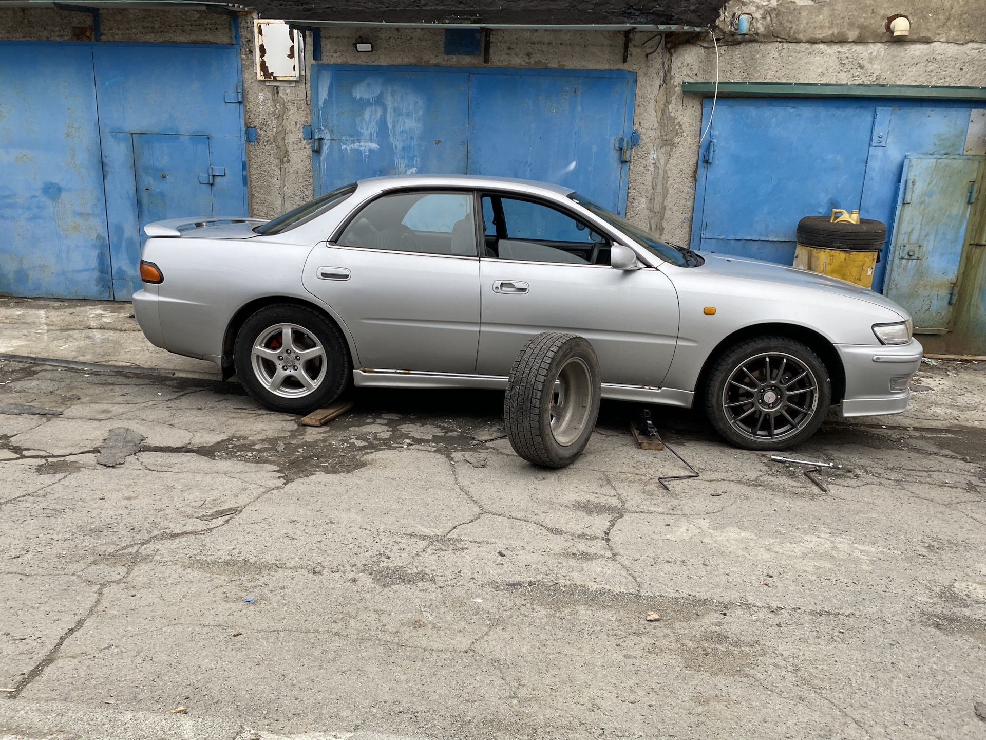 Toyota Carina пикап