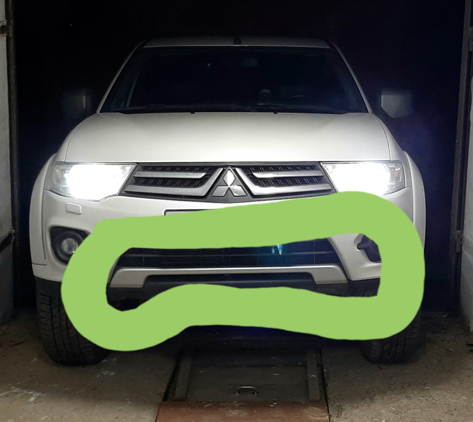 снятие передней губы без снятия бампера. — Mitsubishi Pajero Sport (2G),  2,5 л, 2014 года | своими руками | DRIVE2