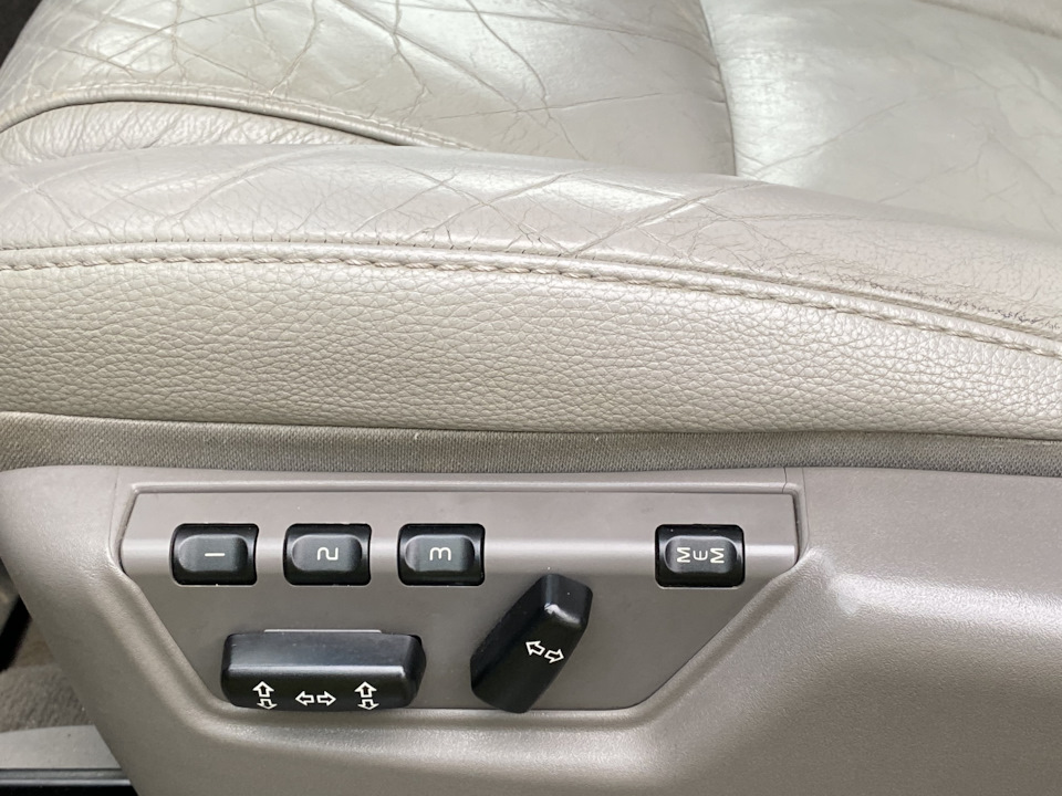 Фото в бортжурнале Volvo XC90 (1G)