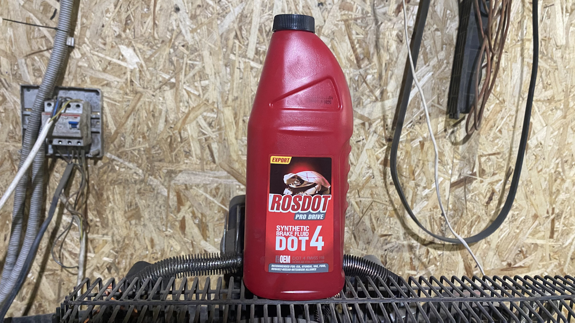 Тормозная жидкость — Chevrolet Aveo Sedan (2G), 1,6 л, 2012 года ...