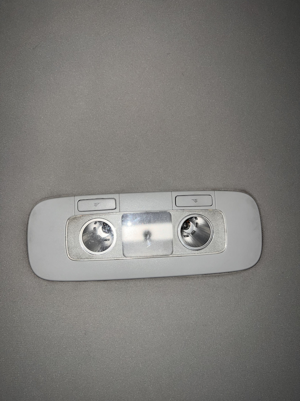 Плафон Comfortline. Перед зад — Volkswagen Jetta V, 1,6 л, 2006 года ...