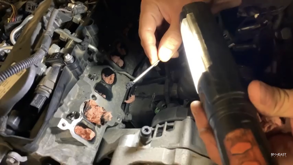 Сажа в впускном коллекторе, зарастания сажей и чистка — BMW 7 series ...