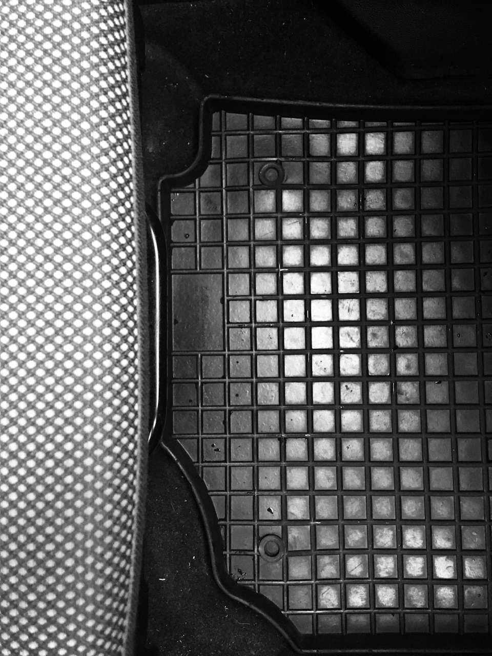 Потекла стойка вот итог=)))) — Москвич 2141, 1,8 л, 1993 года | своими ...