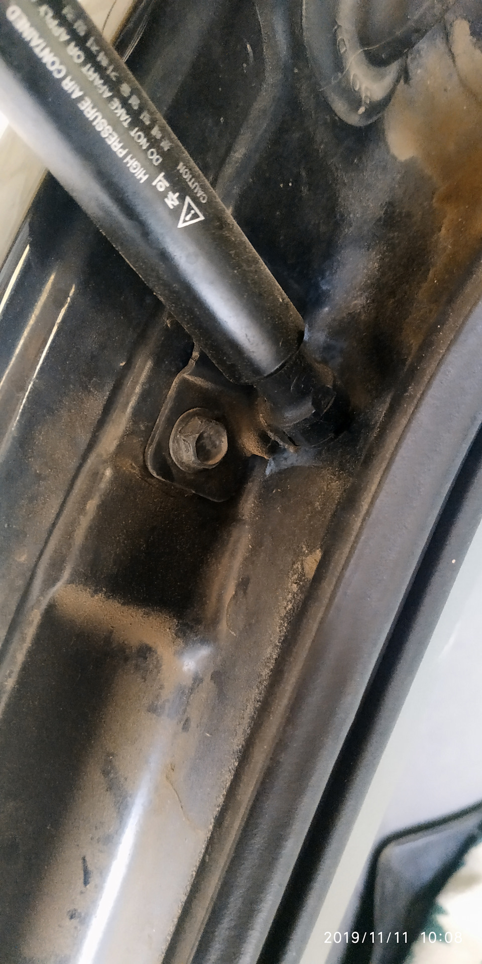 Z4AAAgGOieA 960 Как отрегулировать крышку багажника лачетти седан