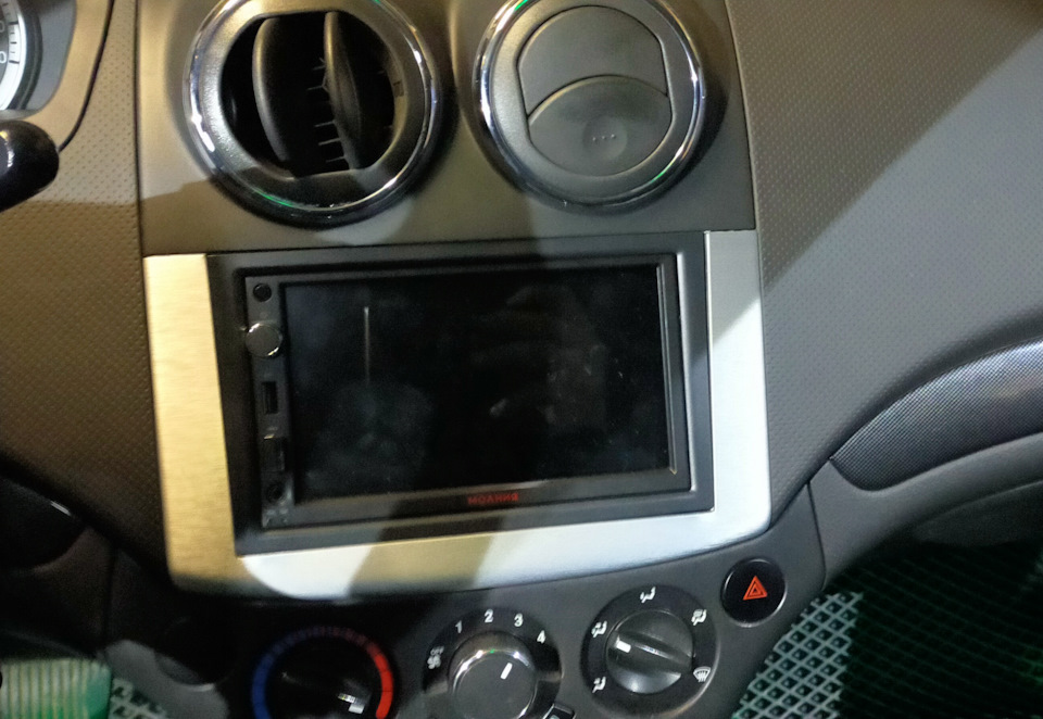 Магнитола Урал с камерой заднего вида — Ravon Nexia R3, 1,5 л, 2017 ...