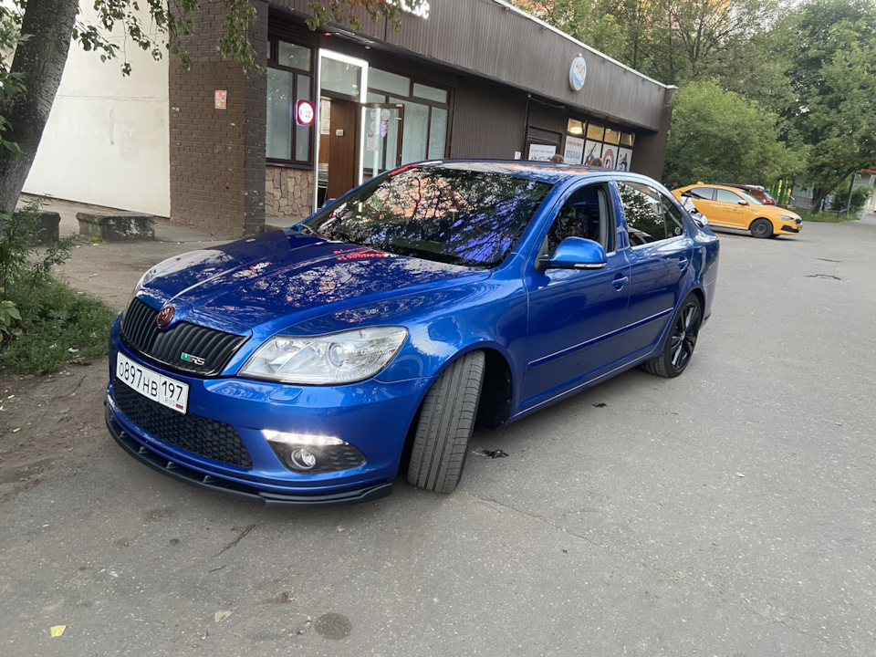 Традиция такая, менять стойки стабилизатора после каждой зимы 🤪 — Skoda ...