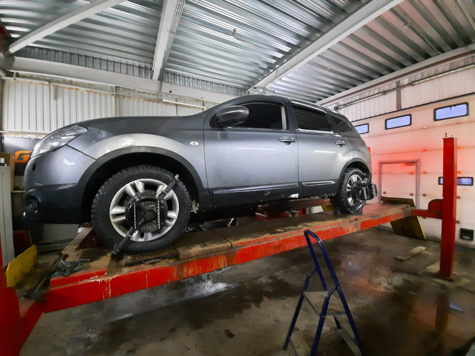 Фото в бортжурнале Nissan Qashqai+2