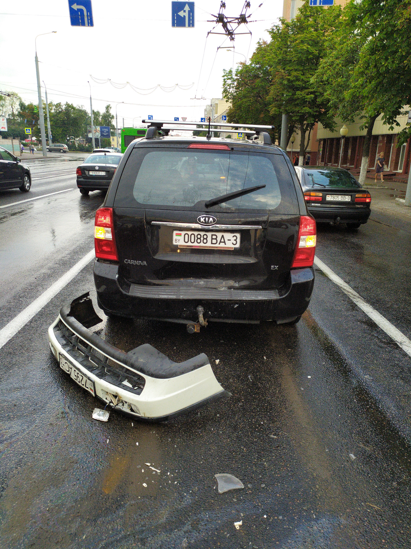 Врезался в меня и уехал — KIA Carnival (2G), 2,9 л, 2007 года | ДТП | DRIVE2