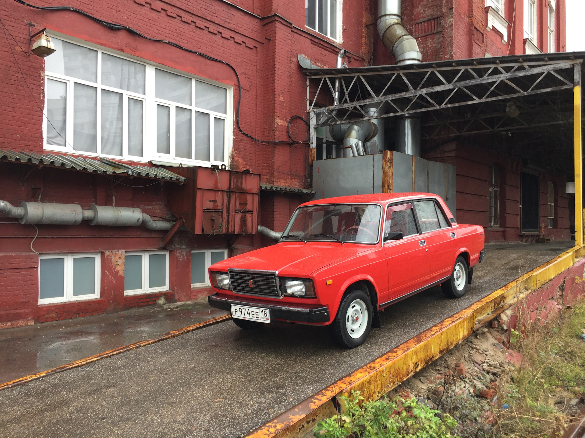 Семь первых поцелуев дорама постер. Семь первых поцелуев дорама. Ваз 2107 лада жигули. Lada 2107. Жигули семерка - ваз 2107.