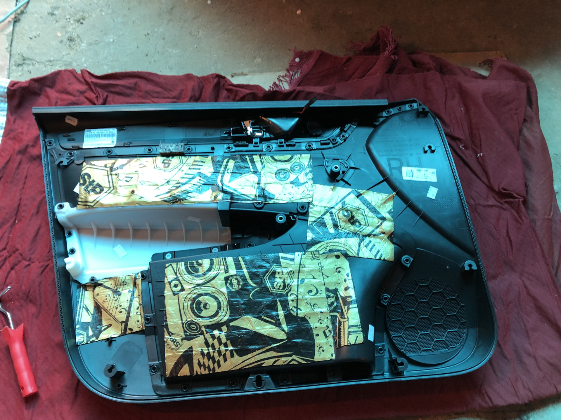 Шумка своими руками. — Skoda Rapid (1G), 1,4 л, 2019 года | своими ...