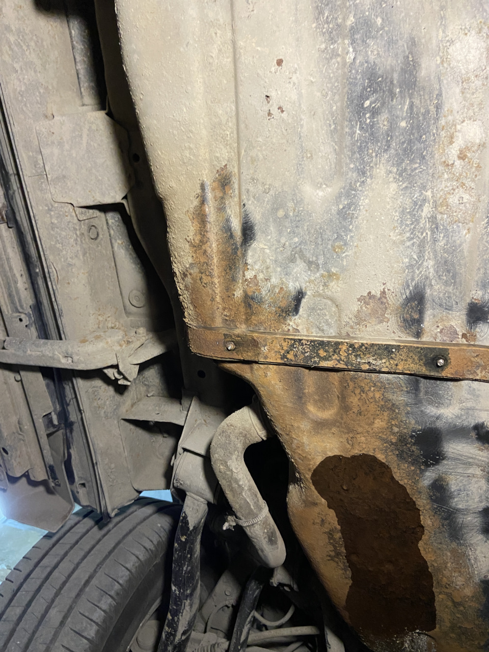 Начал делать ТО, потек бак как временно можно заделать?.. — Mitsubishi ...