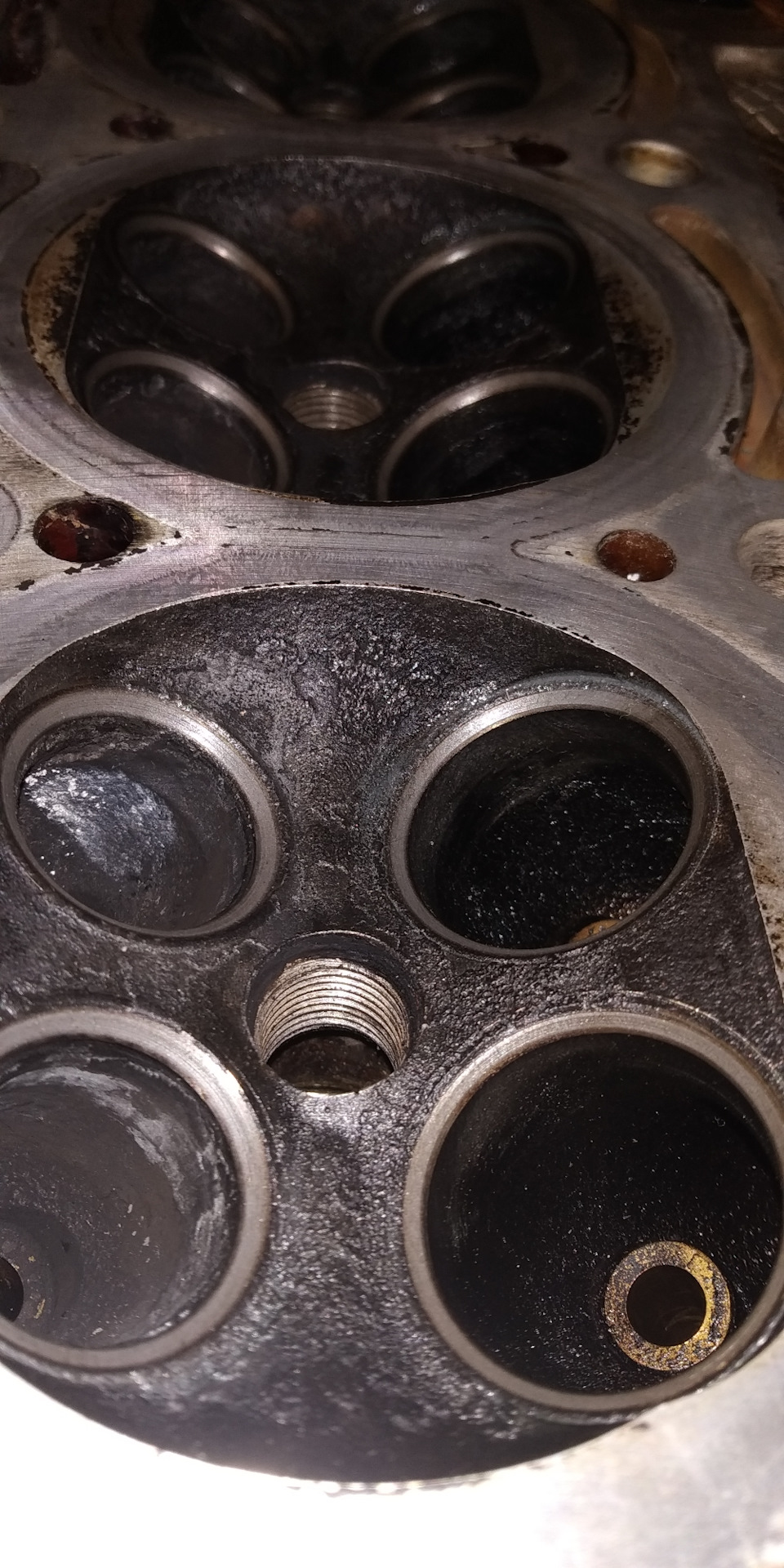 4 16 клапанов. клапана для ваз калина 1. поршень лада калина 1. клапаны 16v 1,4 калина. 4 загнуло клапана.